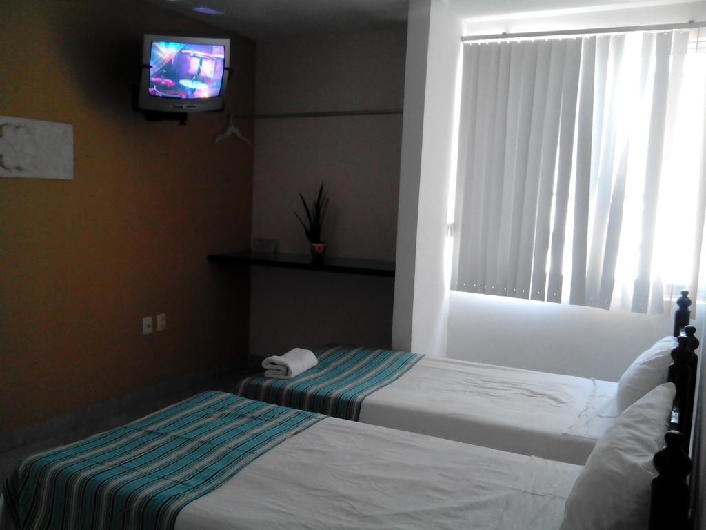 Hotel Y Hostal Casa Risueno Campeche Bilik gambar